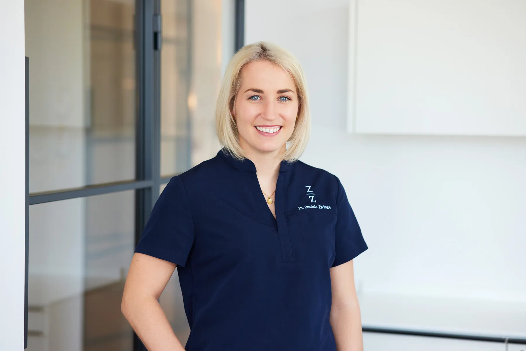 Dr. Daniela Zwinge – Ansprechpartnerin für Bewerbungen